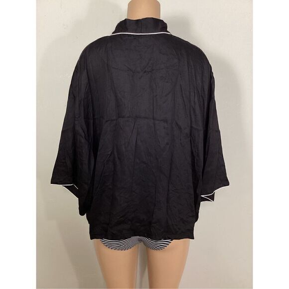 New. Volcom black kimono top. Small. Retails $129 - Picture 7 of 10